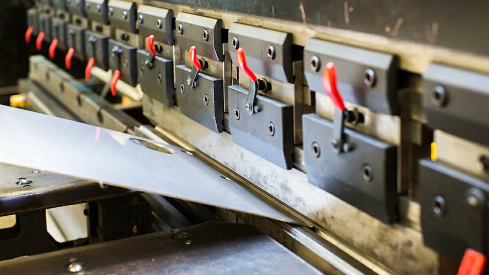 制作钣金加工项目都有哪些基础设备？-开云网页版·官方端网站-开云online(中国)